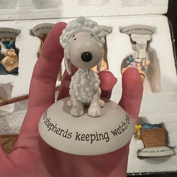 SUPER CUTE! 2012 Hallmark Peanuts Christmas Nativity 7 piece Collection Set NIB! - Picture 7 of 15